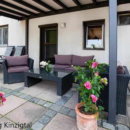 Gaestehaus Zur Quelle Wächtersbach Extérieur photo