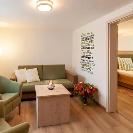 Gaestehaus Zur Quelle Wächtersbach Extérieur photo